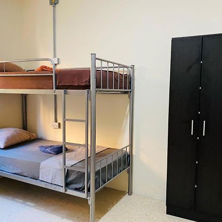 Ommi Hostel Saint Julian's Eksteriør billede